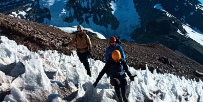 Discover the Summits of El Plomo and Leonera: An Ideal Training Near Santiago
