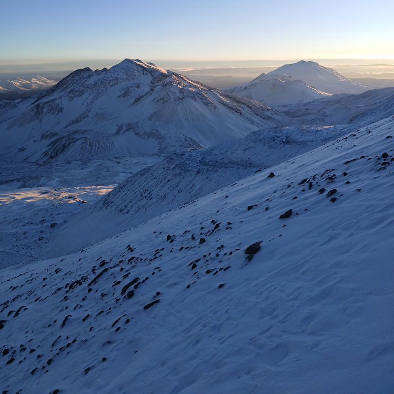 Extreme conditions during an Ojos del Salado winter