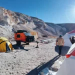 ojos-del-salado-laguna-verde-base-camp-domes