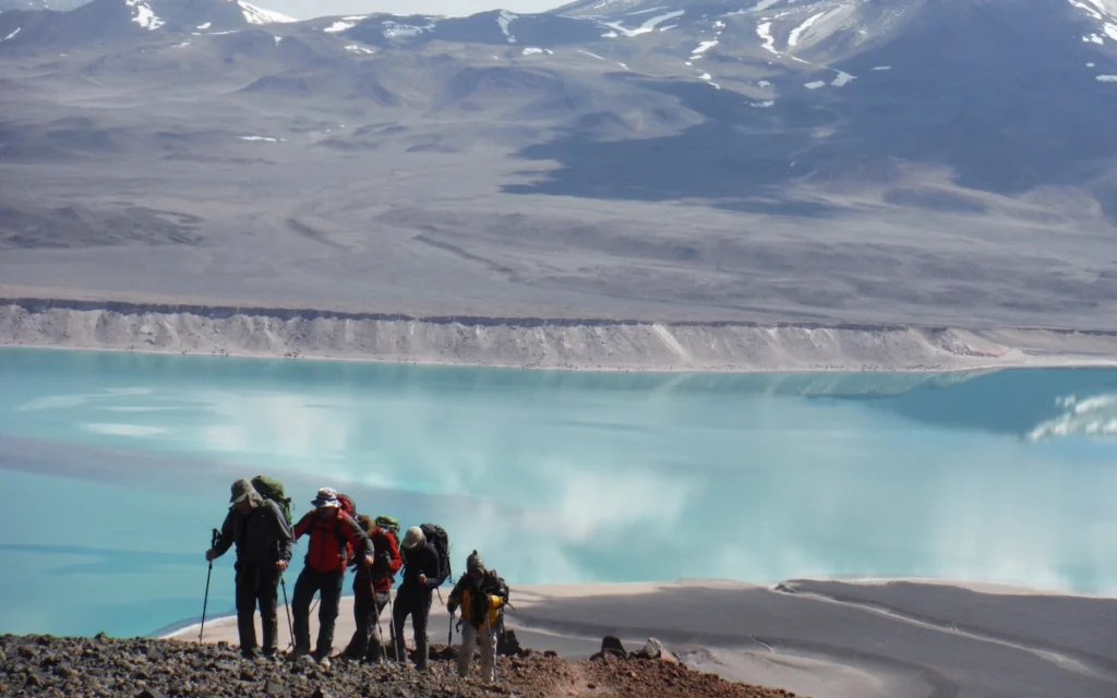 ojos-del-salado-9-days-mulas-muertas-trek-laguna-verde